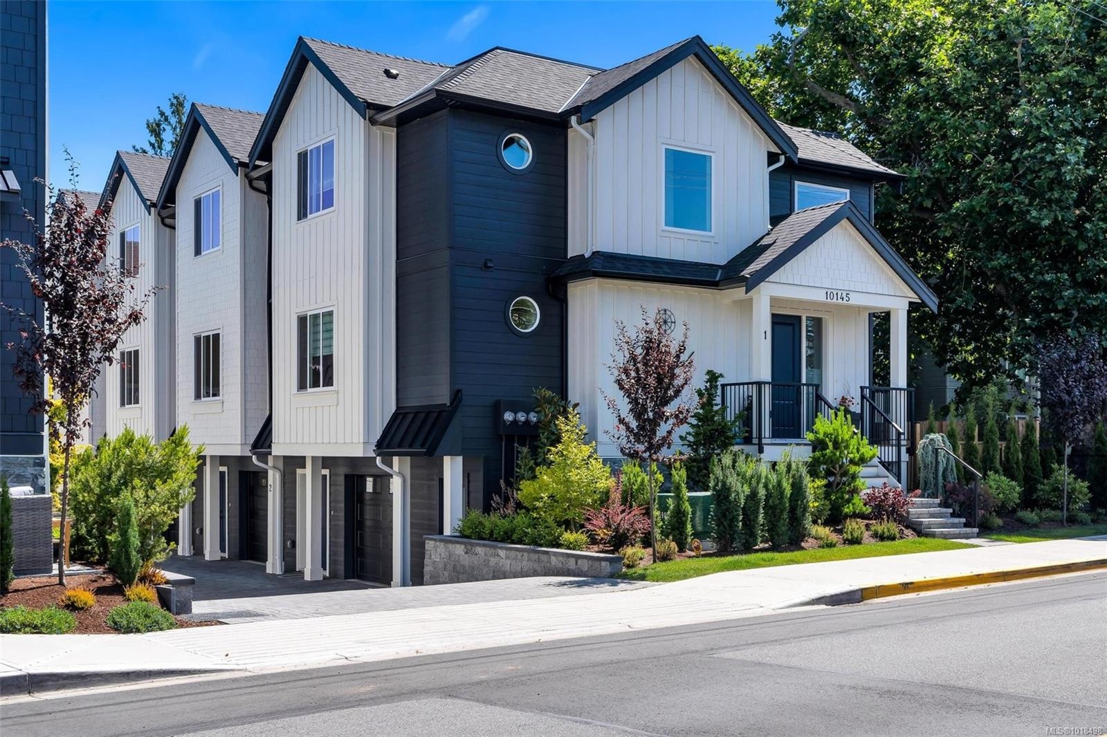 9-10145 Fifth St, Sidney, BC