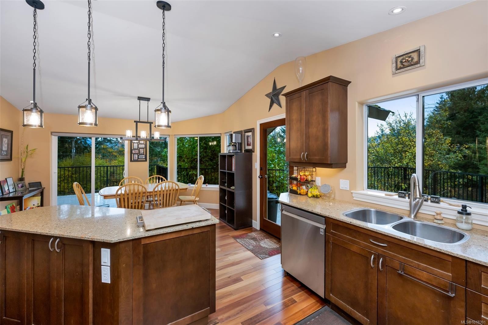 1212 Bazett Rd, Duncan, BC