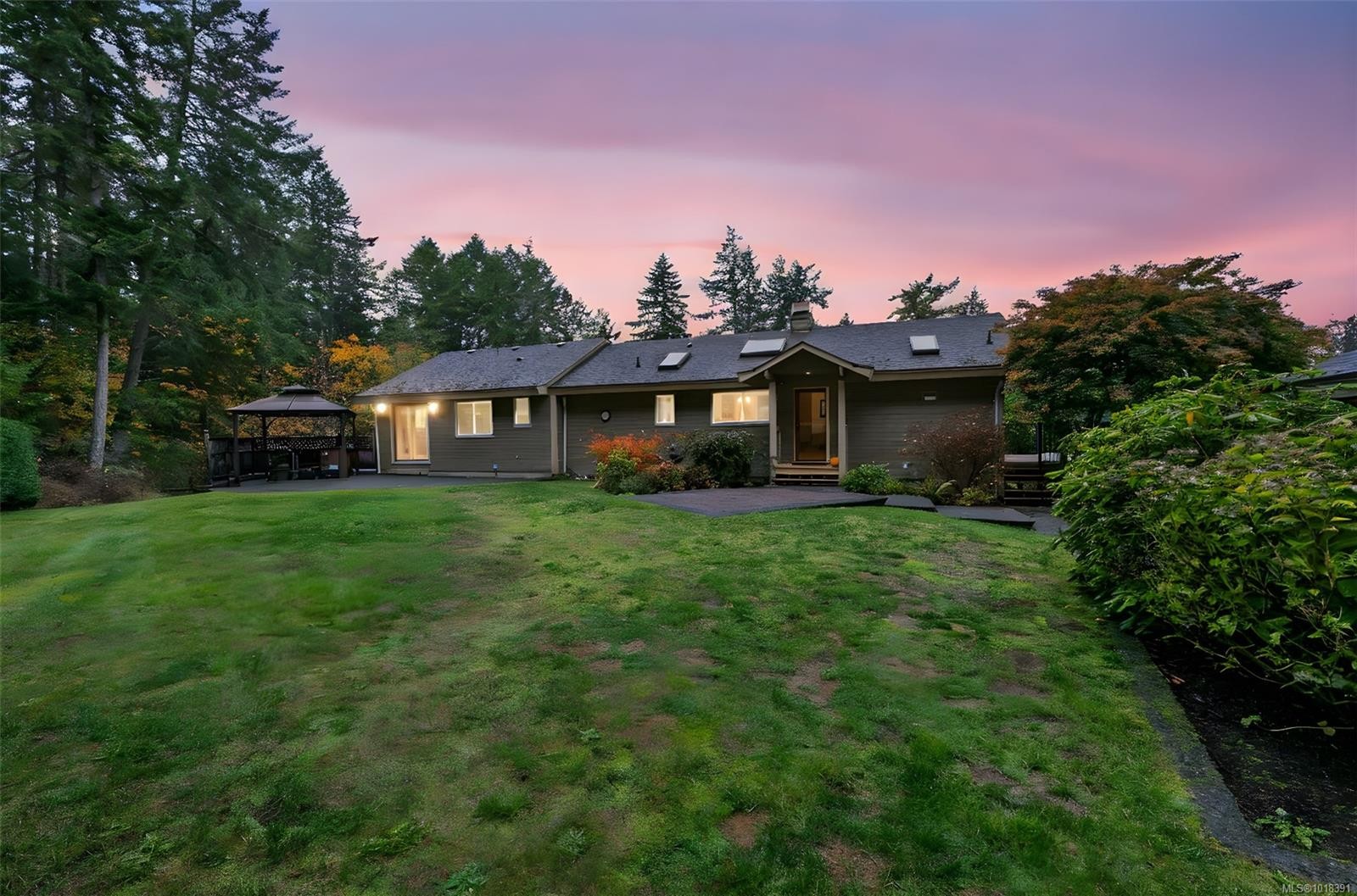 1212 Bazett Rd, Duncan, BC