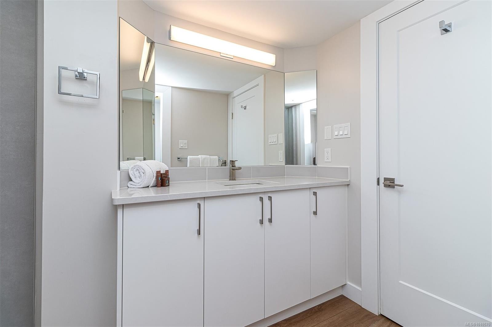 717-1600 Stroulger Rd, Nanoose Bay, BC - Indoor Photo Showing Bathroom