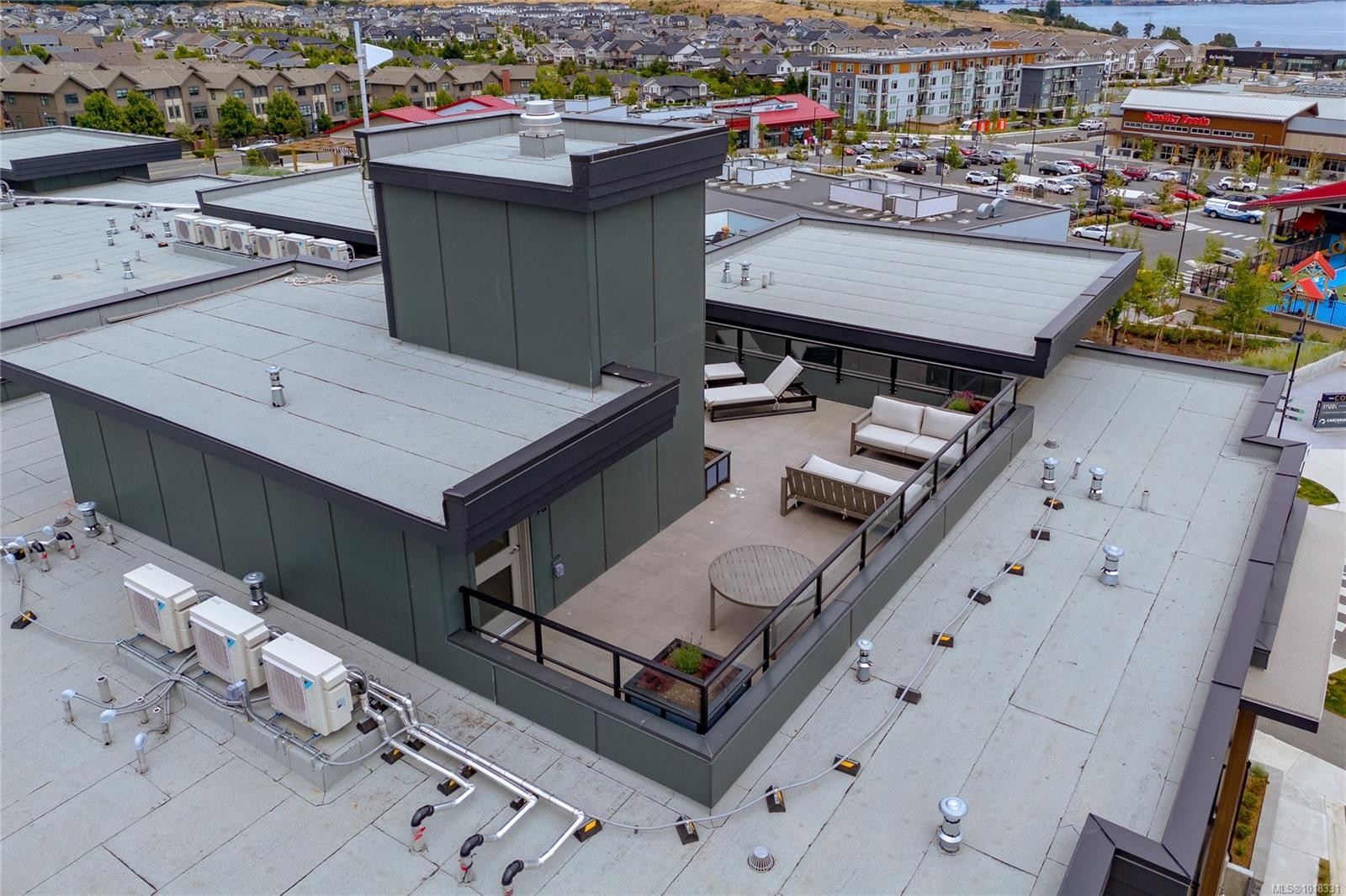 312-3564B Ryder Hesjedal Way, Colwood, BC - Outdoor