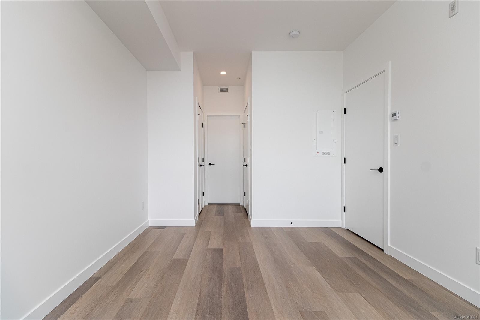 312-3564B Ryder Hesjedal Way, Colwood, BC - Indoor Photo Showing Other Room