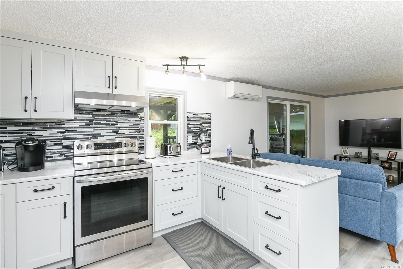 3701 Island Hwy South, Courtenay, BC