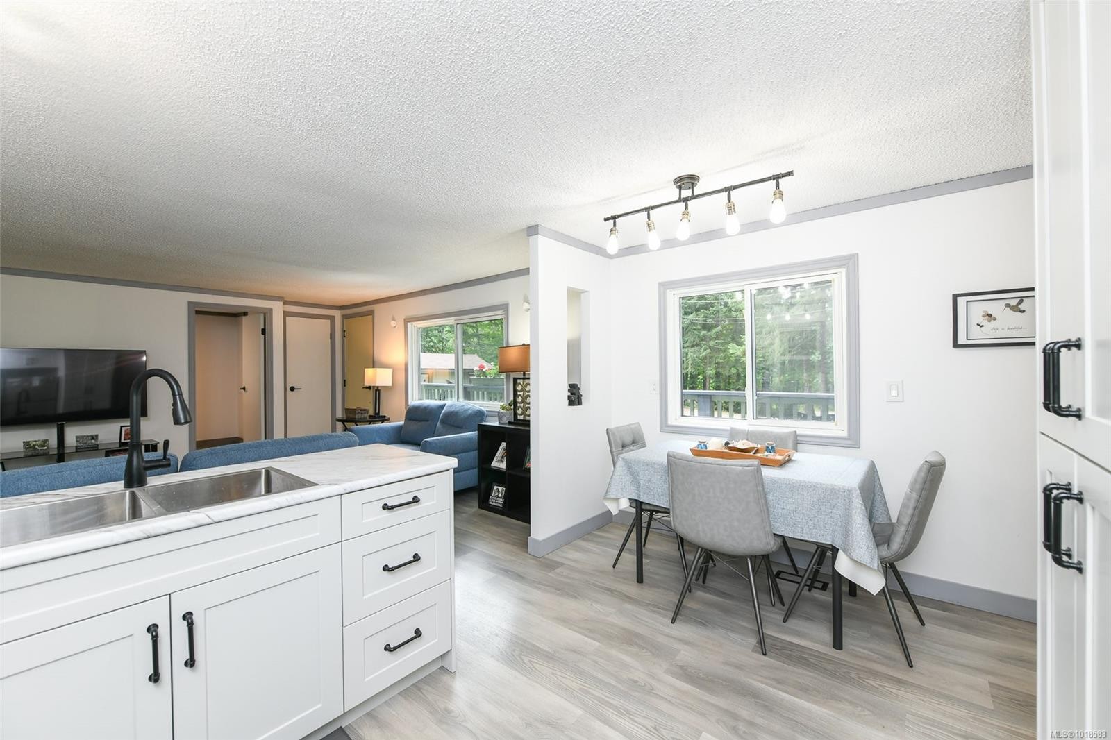 3701 Island Hwy South, Courtenay, BC