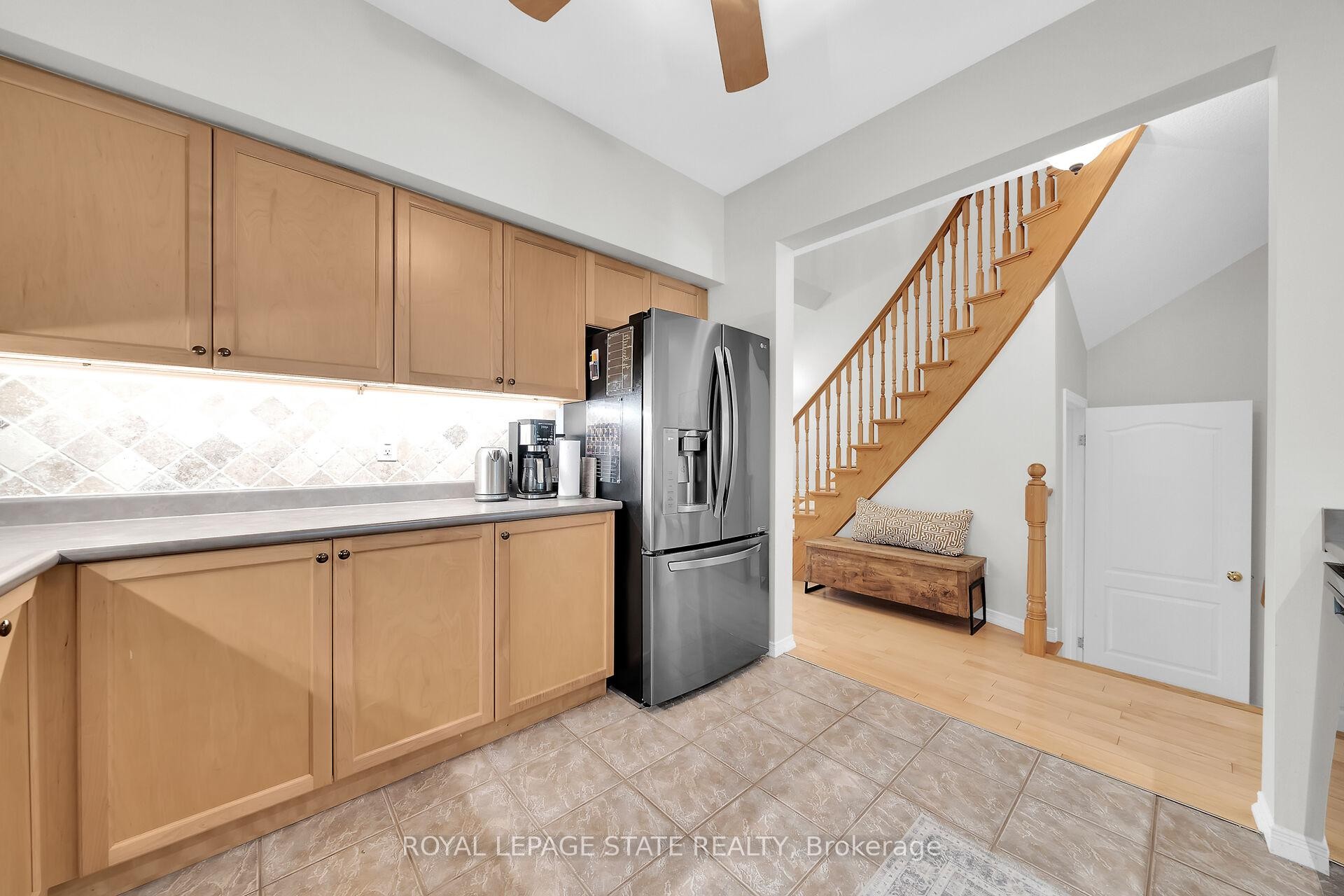36-81 Valridge Drive, Hamilton, ON - Indoor Photo Showing Kitchen