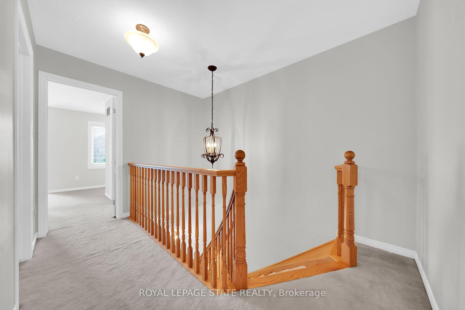 36-81 Valridge Drive, Hamilton, ON - Indoor Photo Showing Other Room