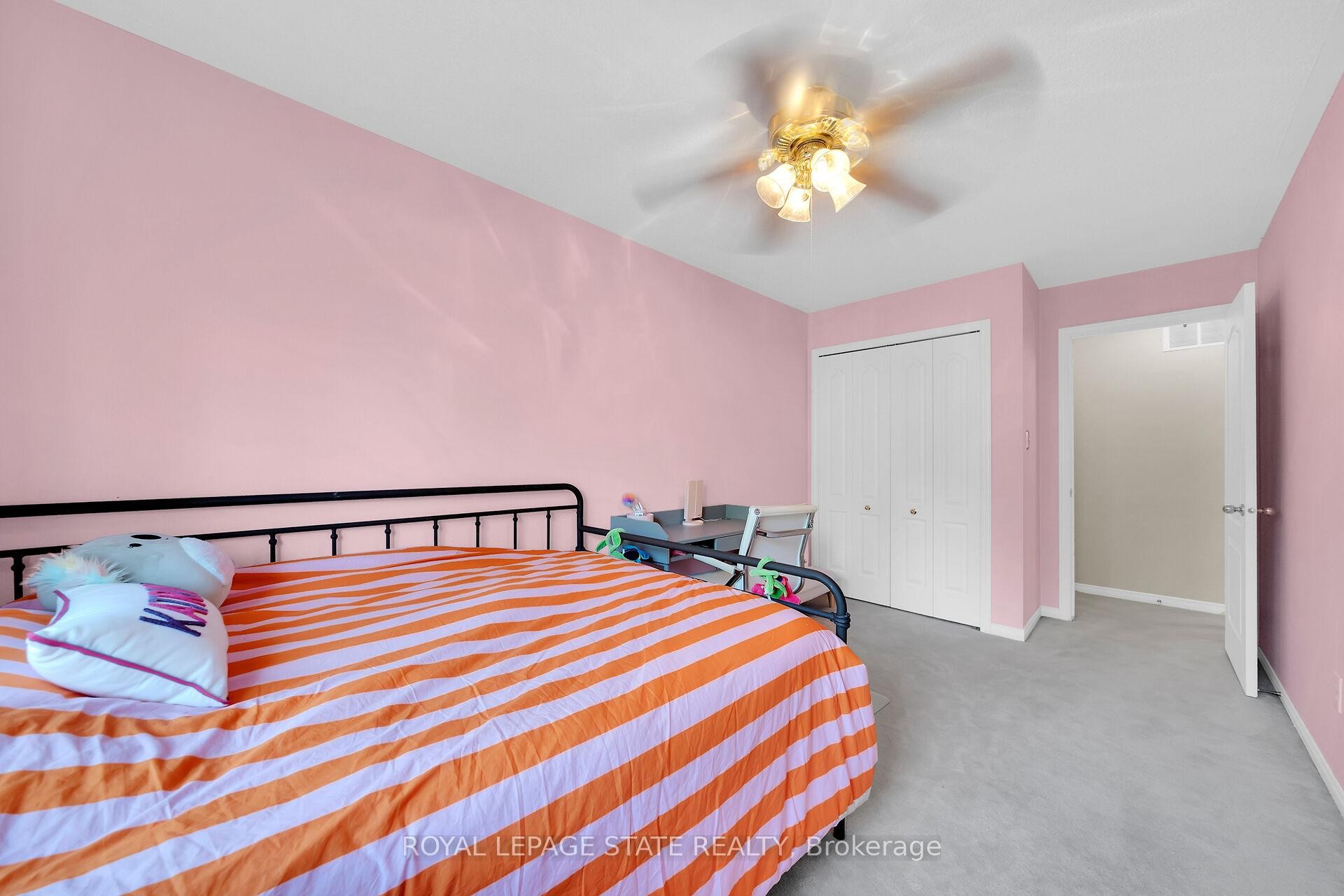 36-81 Valridge Drive, Hamilton, ON - Indoor Photo Showing Bedroom