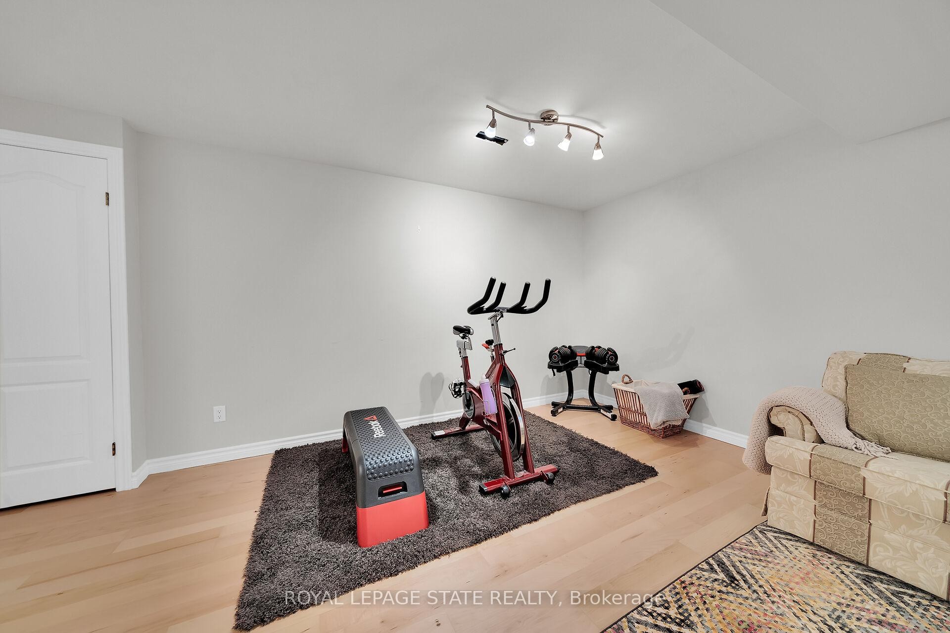 36-81 Valridge Drive, Hamilton, ON - Indoor Photo Showing Gym Room