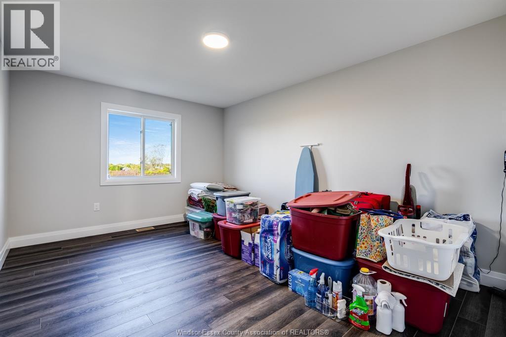 99 Eagle St, Leamington, ON - Indoor