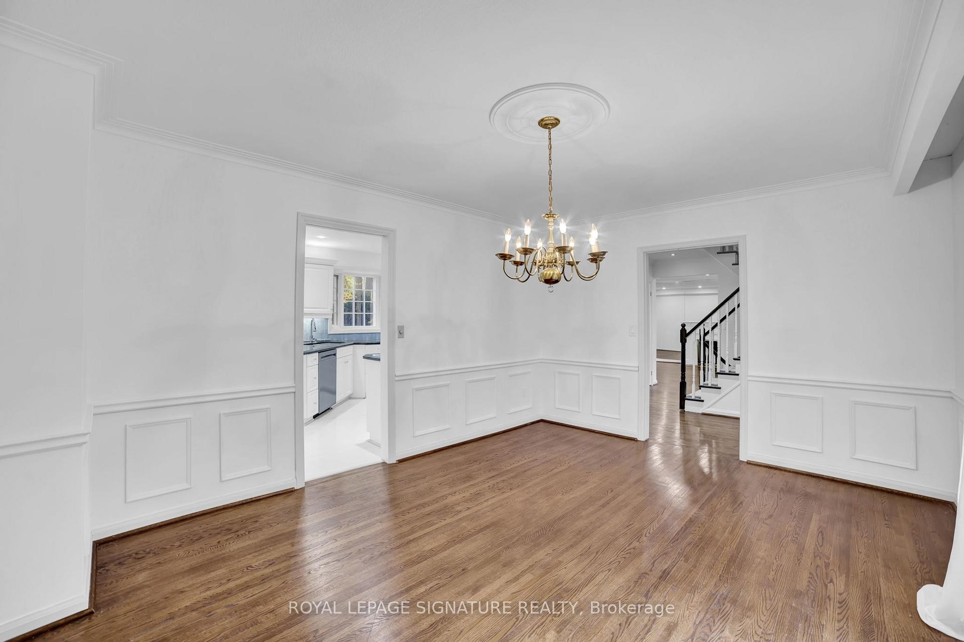 312 Dalewood Drive, Oakville, ON - Indoor Photo Showing Other Room