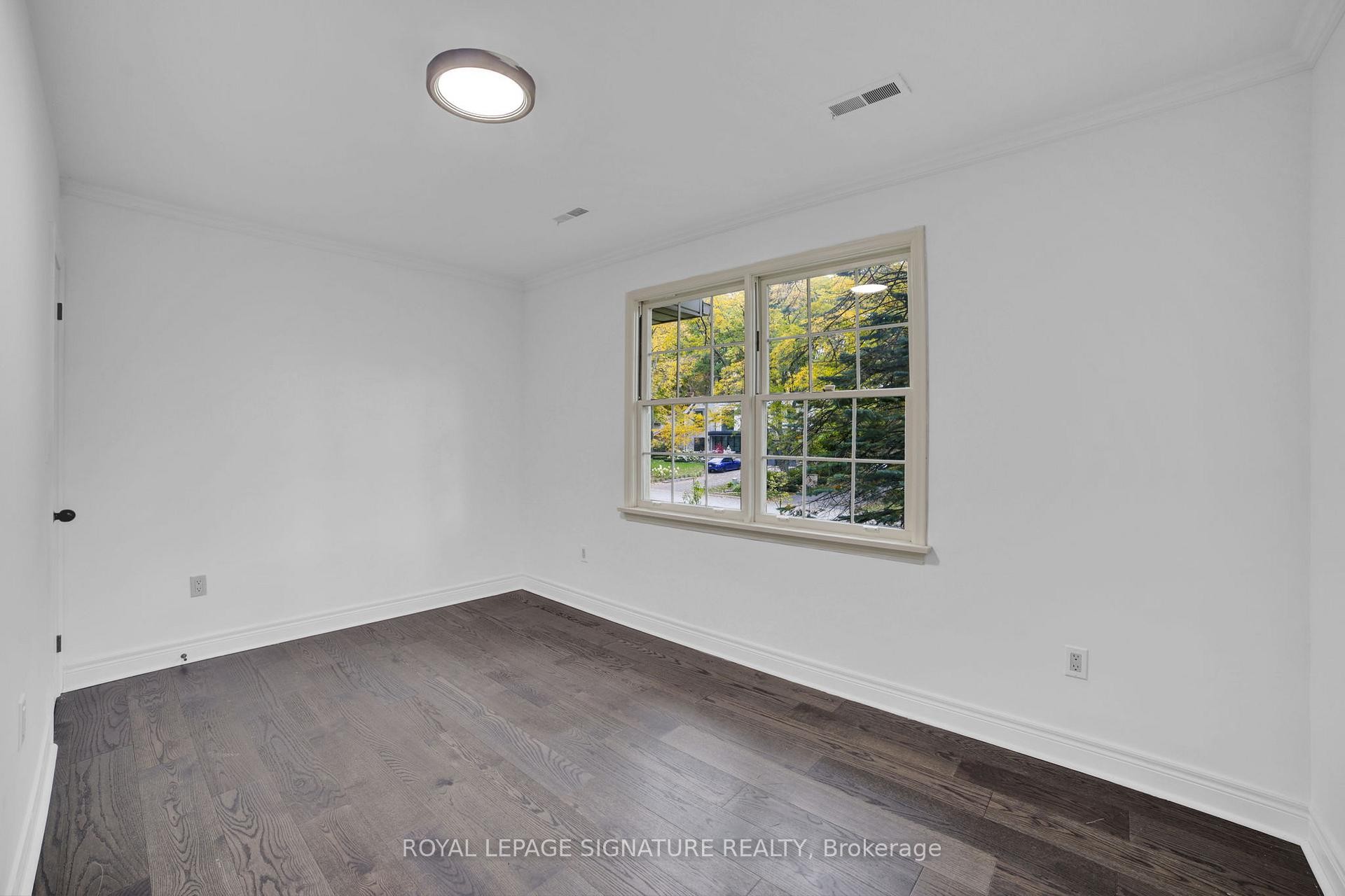 312 Dalewood Drive, Oakville, ON - Indoor Photo Showing Other Room