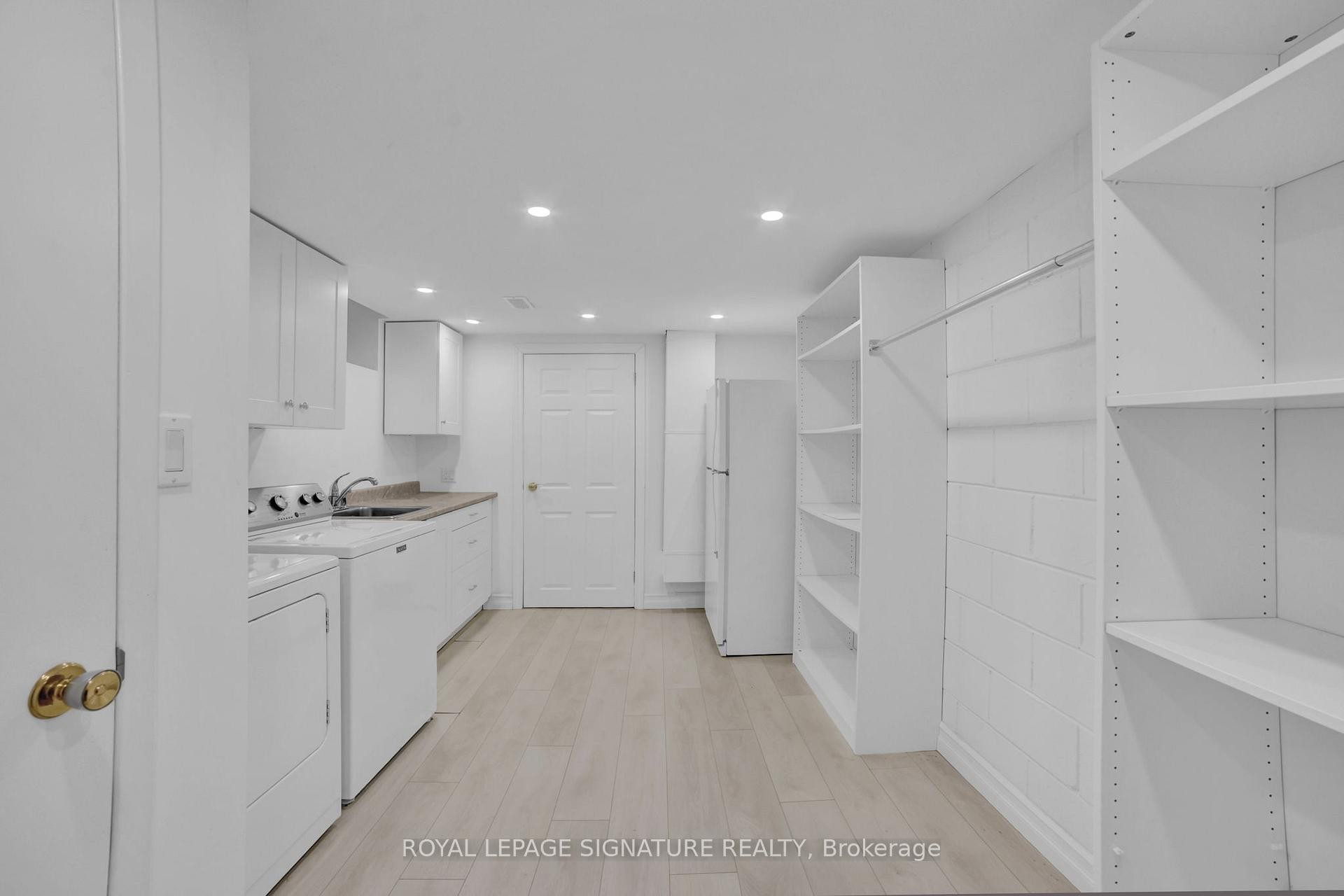 312 Dalewood Drive, Oakville, ON - Indoor