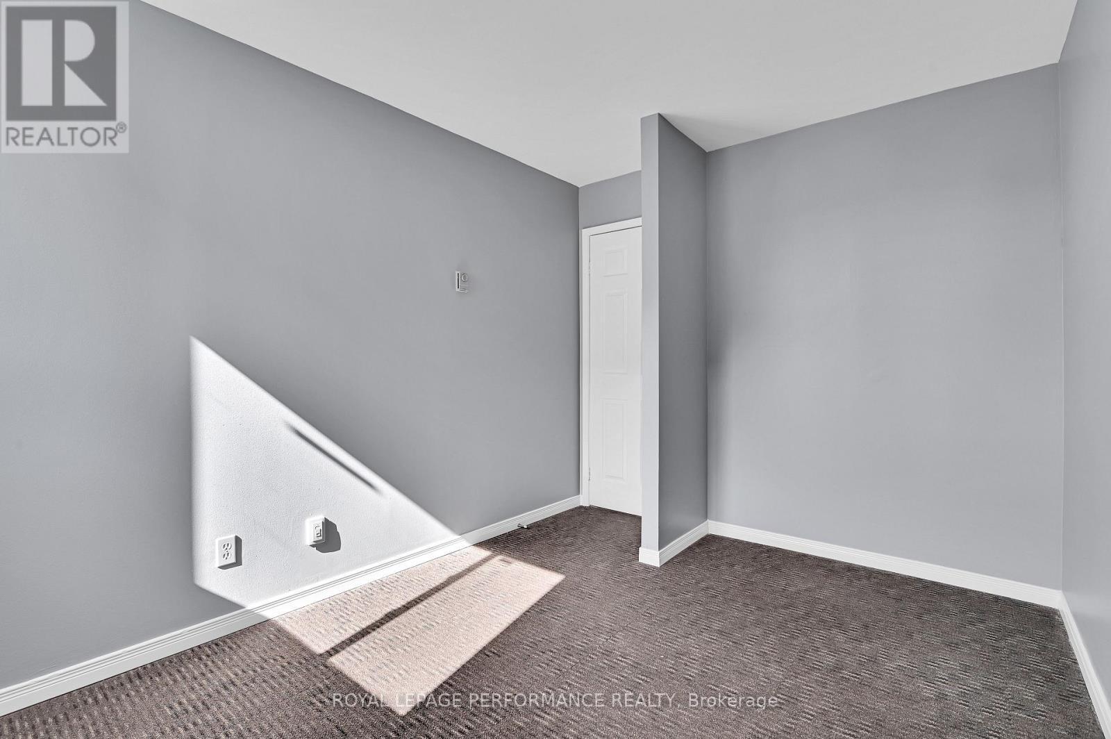 501 - 154 Nelson Street, Ottawa, ON - Indoor Photo Showing Other Room