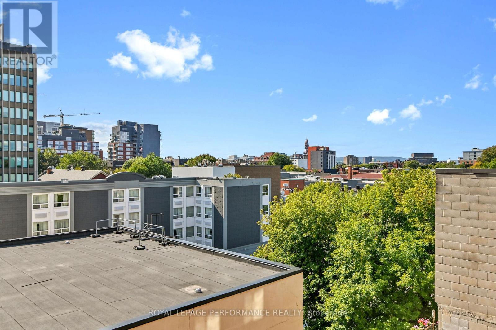 Nature and City views - 501 - 154 Nelson Street, Ottawa, ON - Outdoor