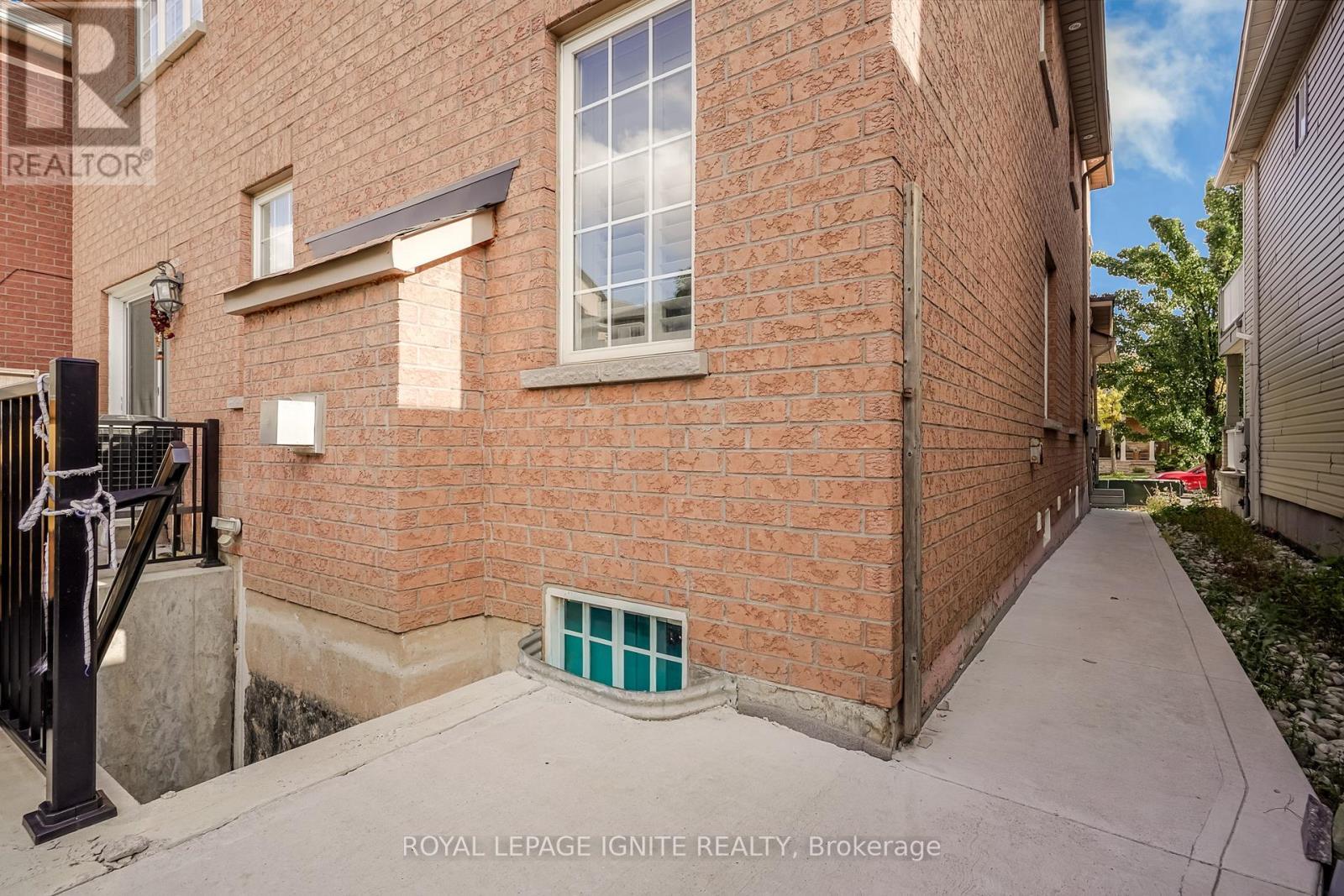 Bsmt - 1257 Roper Drive, Milton, ON - Outdoor With Exterior