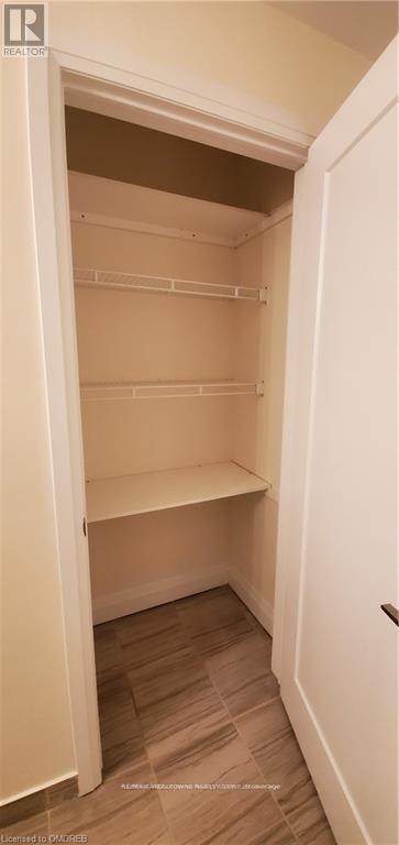 505 - 16 Concord Place, Grimsby, ON - Indoor