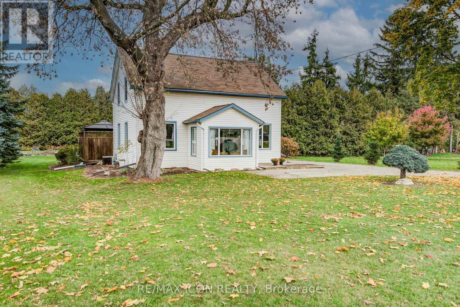 1301 Lobsinger Line, Woolwich, ON - Outdoor