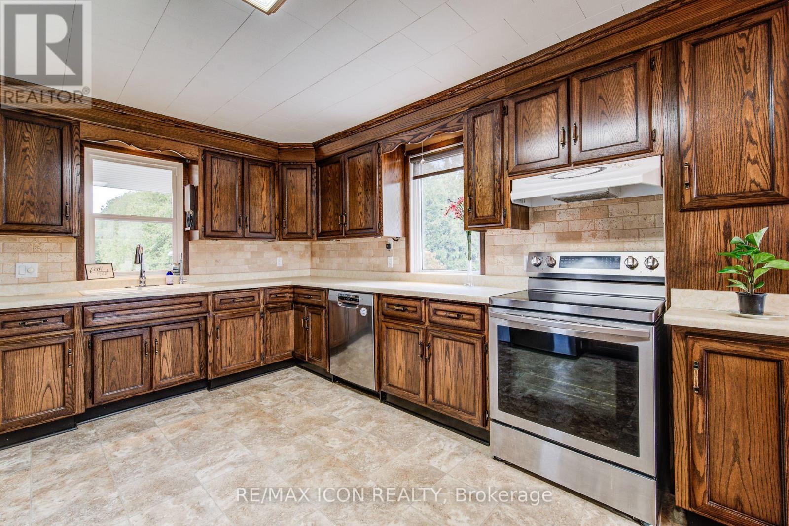 1301 Lobsinger Line, Woolwich, ON - Indoor Photo Showing Kitchen