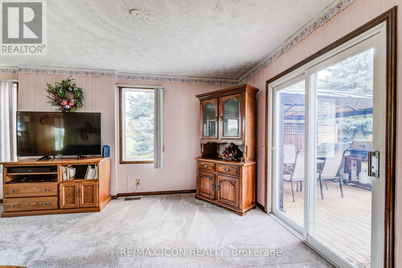 1301 Lobsinger Line, Woolwich, ON - Indoor