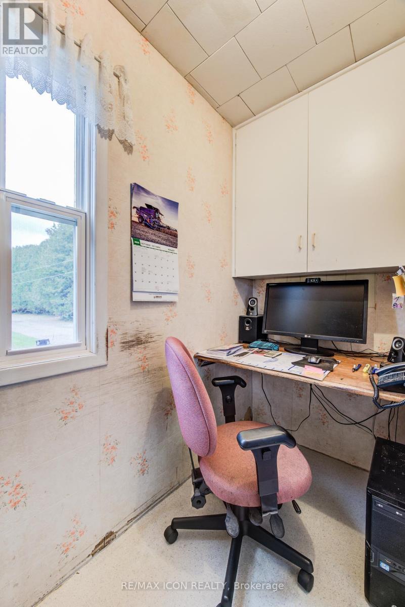 1301 Lobsinger Line, Woolwich, ON - Indoor Photo Showing Office