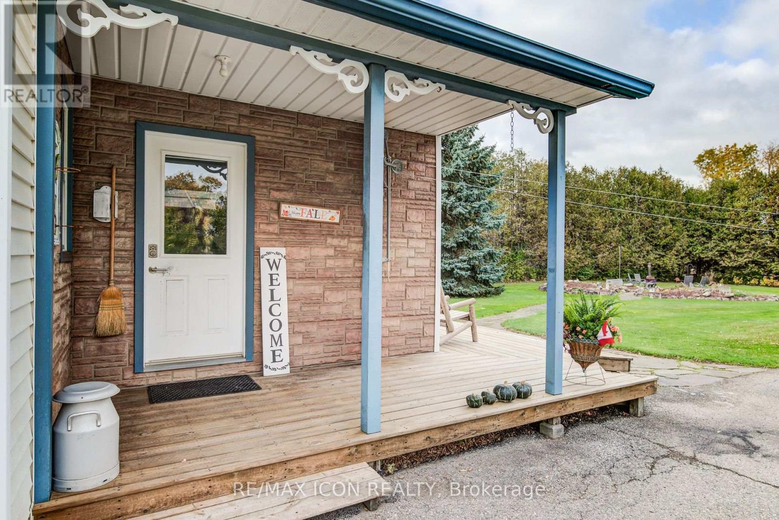 1301 Lobsinger Line, Woolwich, ON - Outdoor