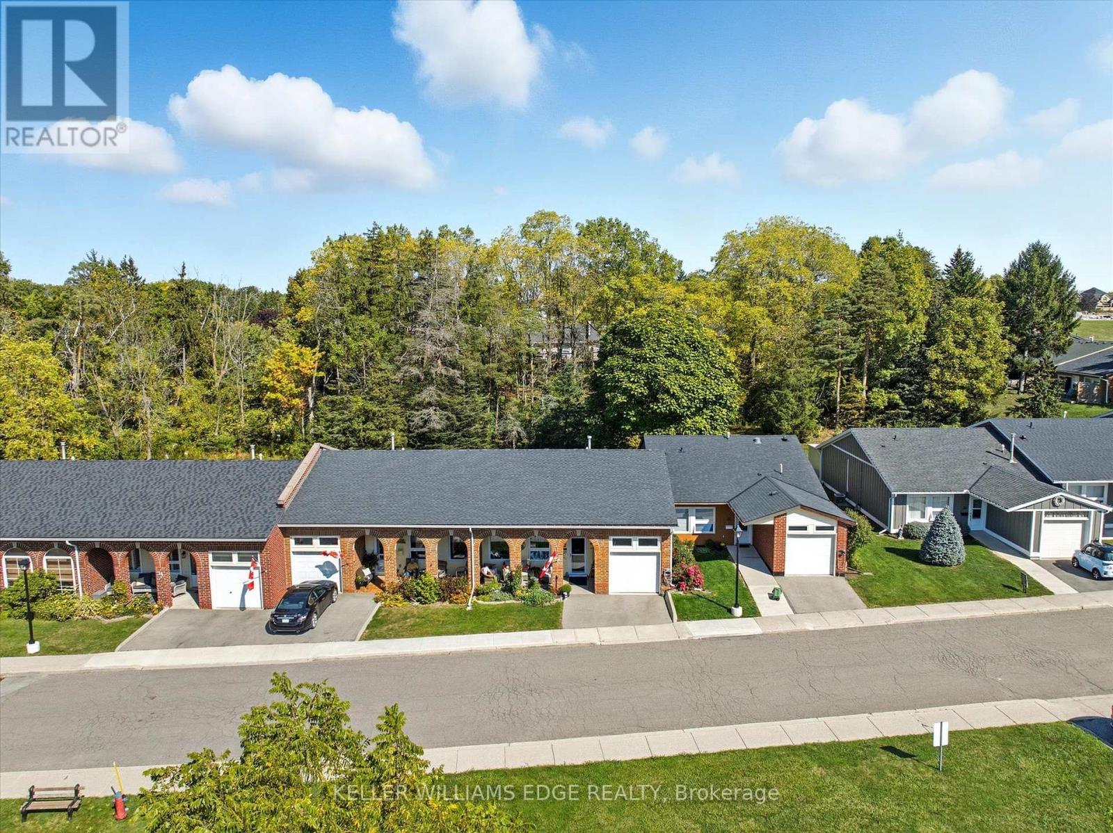 34 Cardinal Mindszenty Boulevard, Hamilton, ON - Outdoor With Facade