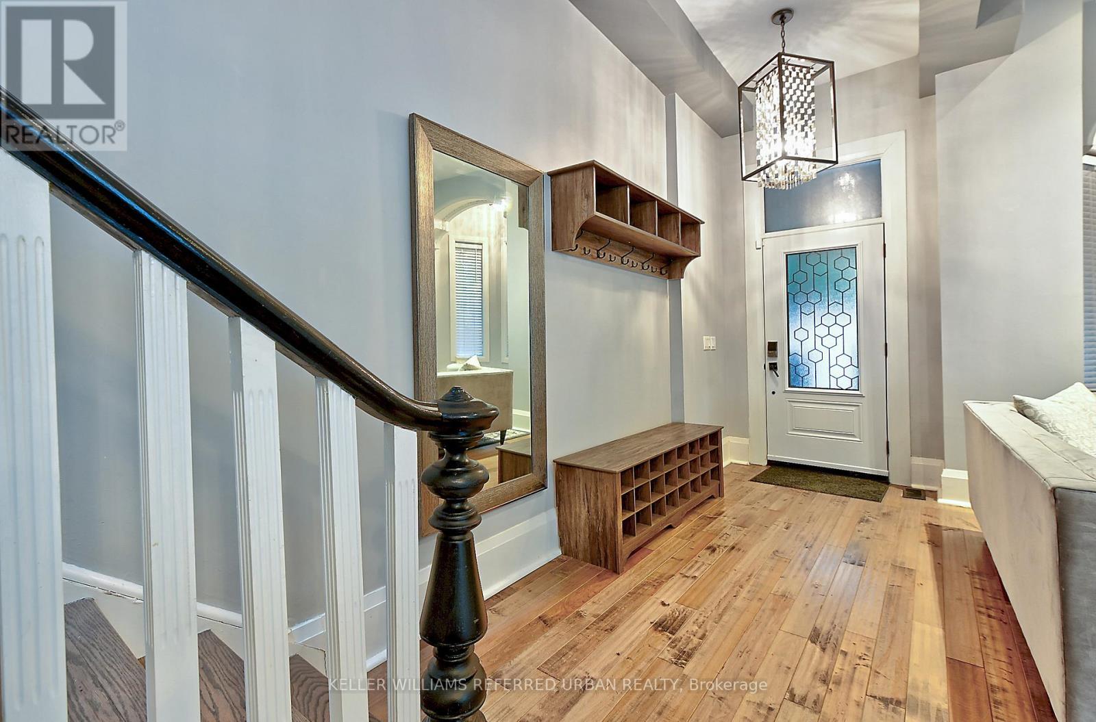 A - 48 Lansdowne Avenue, Toronto, ON - Indoor Photo Showing Other Room