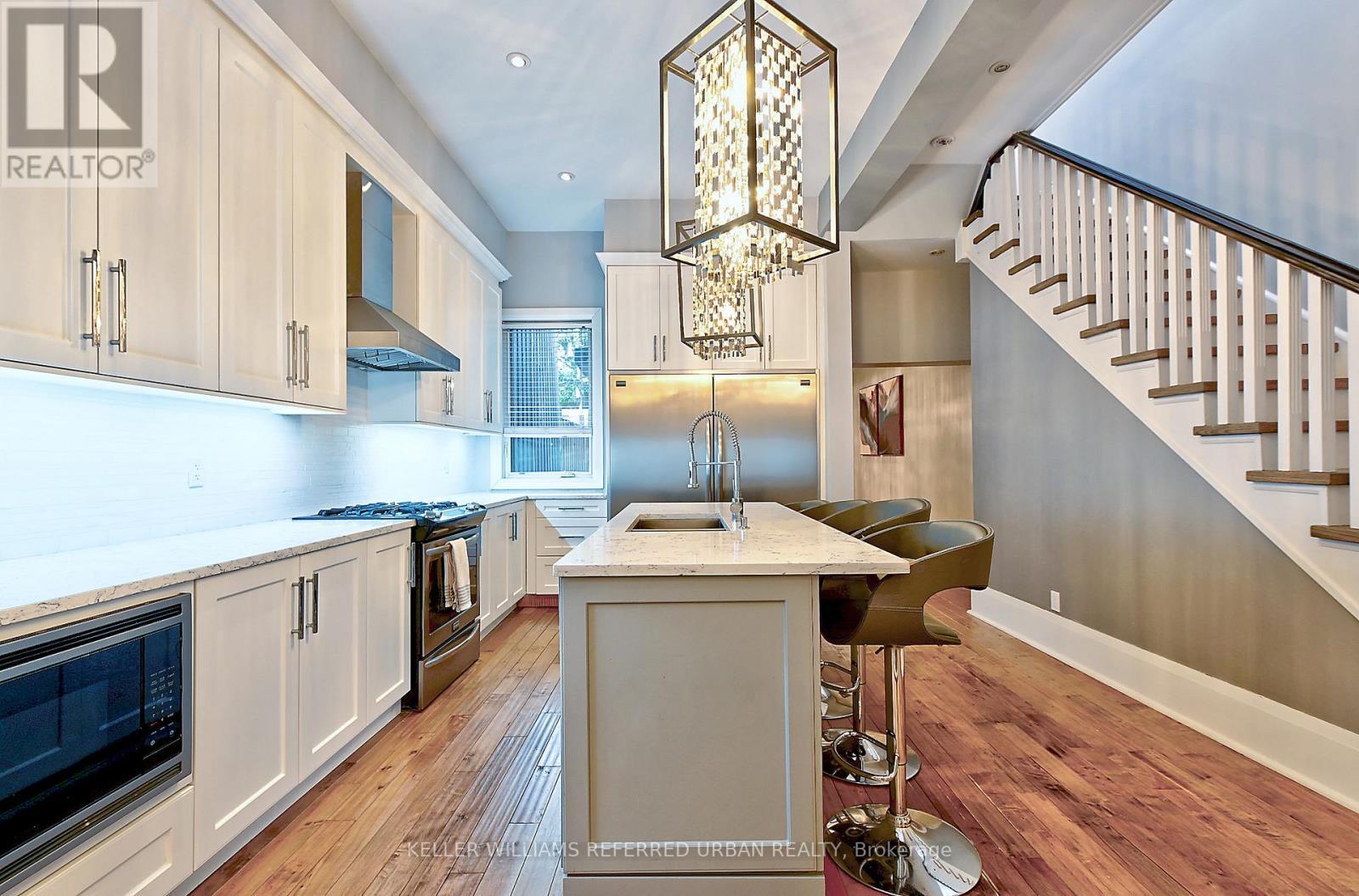 A - 48 Lansdowne Avenue, Toronto, ON - Indoor Photo Showing Kitchen With Upgraded Kitchen
