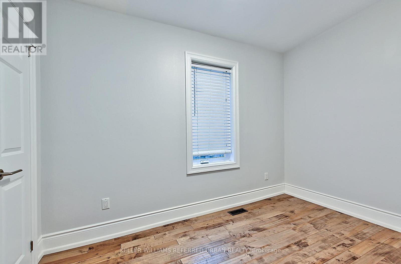 A - 48 Lansdowne Avenue, Toronto, ON - Indoor Photo Showing Other Room