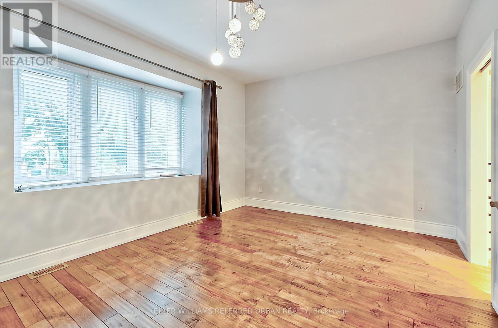 A - 48 Lansdowne Avenue, Toronto, ON - Indoor Photo Showing Other Room