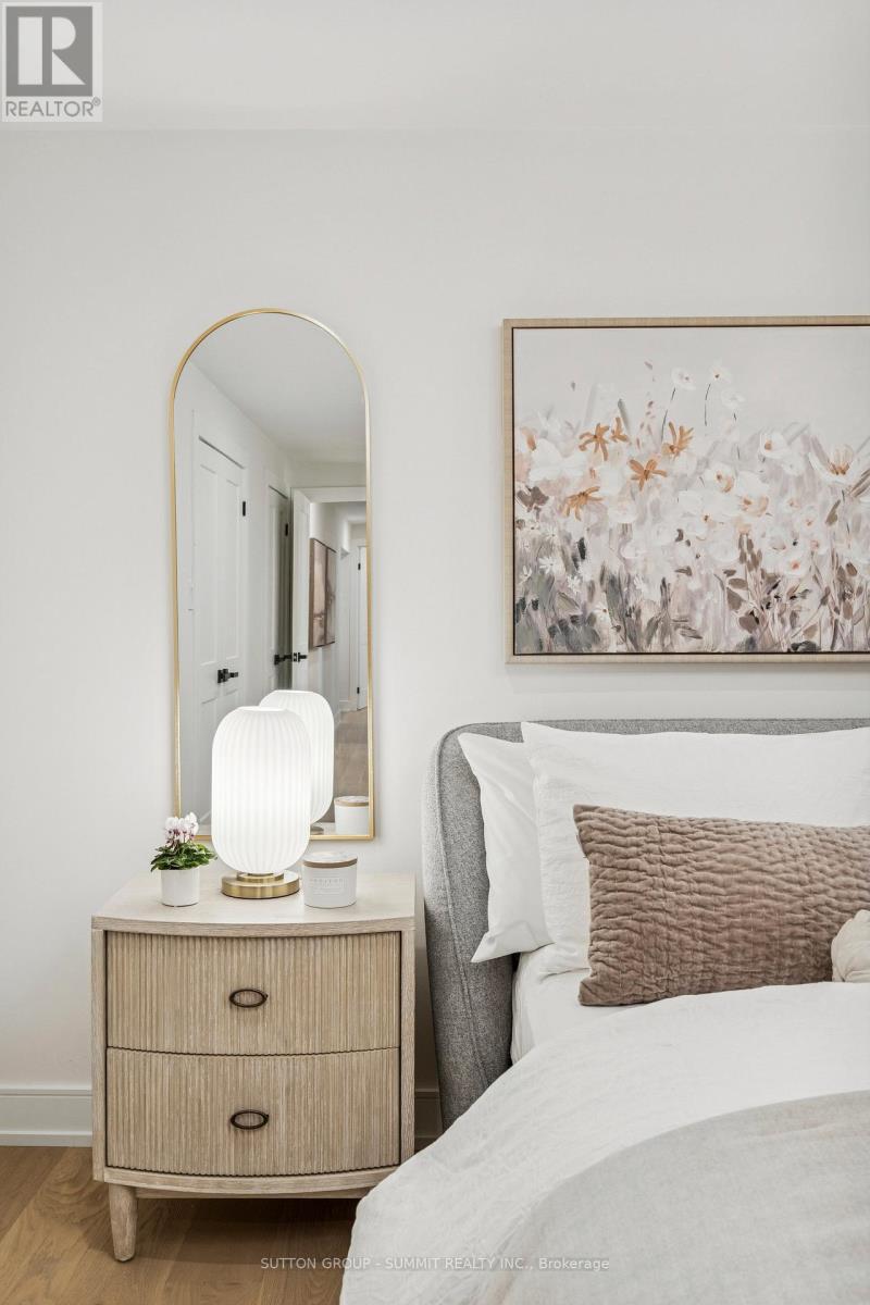 1688 Missenden Crescent, Mississauga, ON - Indoor Photo Showing Bedroom