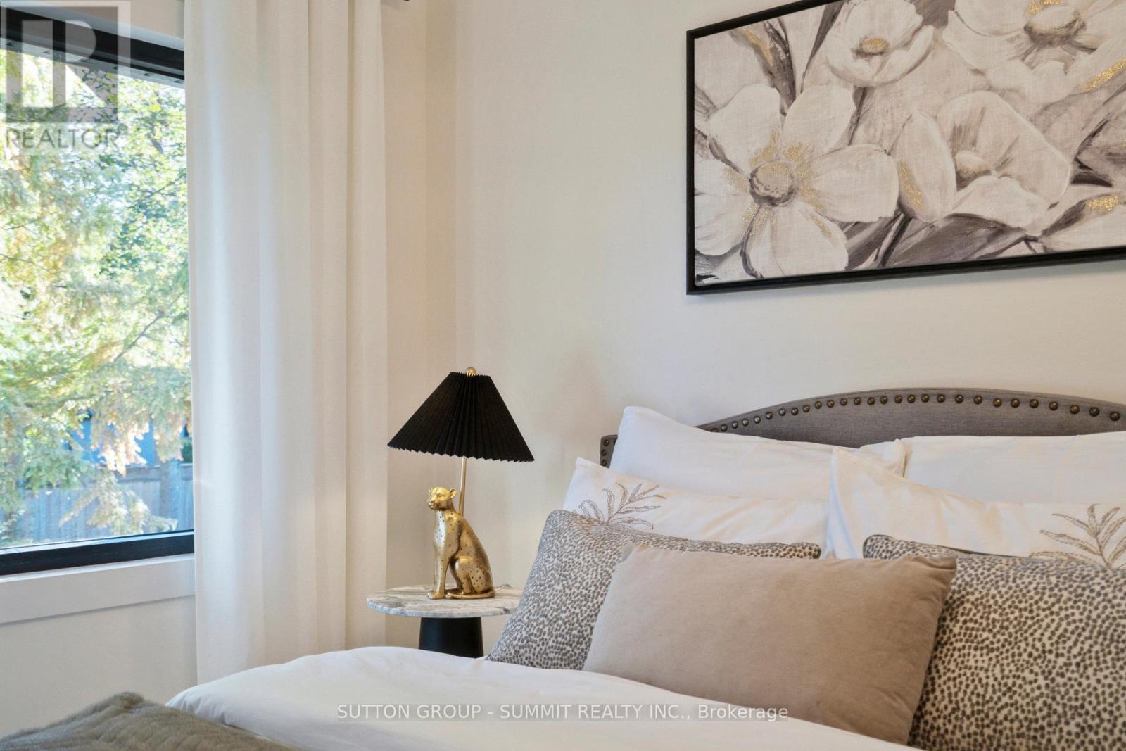 1688 Missenden Crescent, Mississauga, ON - Indoor Photo Showing Bedroom