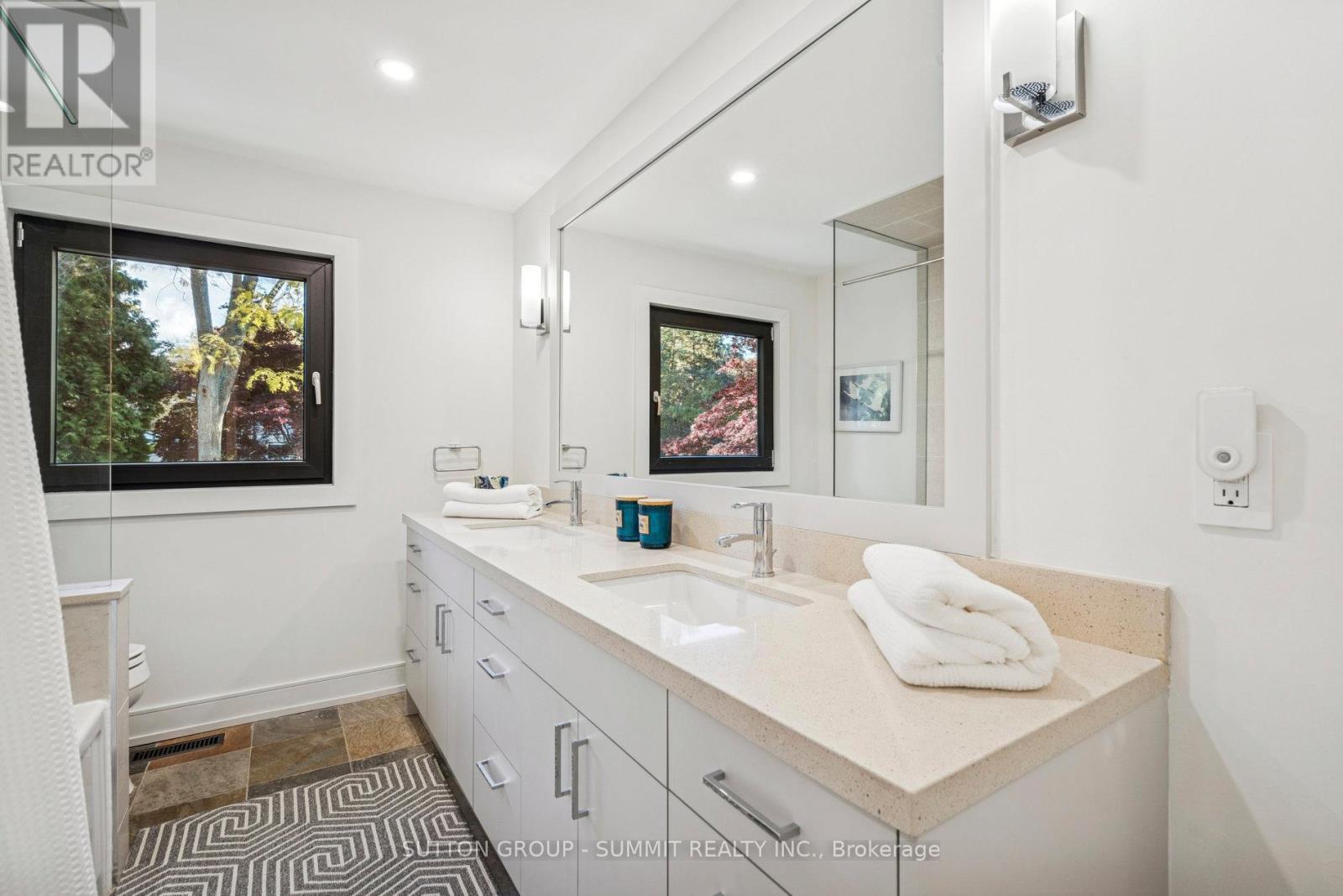 1688 Missenden Crescent, Mississauga, ON - Indoor Photo Showing Bathroom