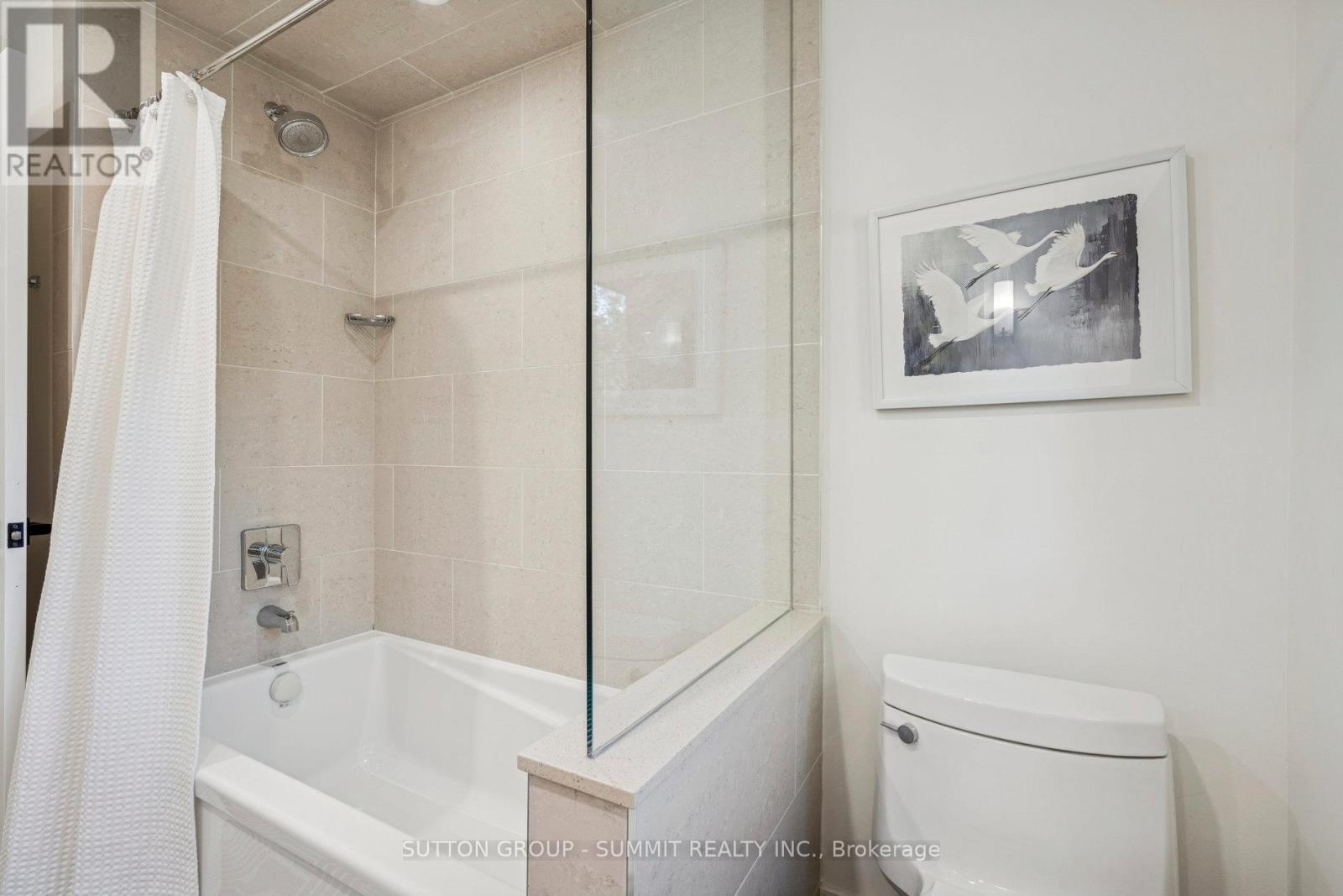 1688 Missenden Crescent, Mississauga, ON - Indoor Photo Showing Bathroom
