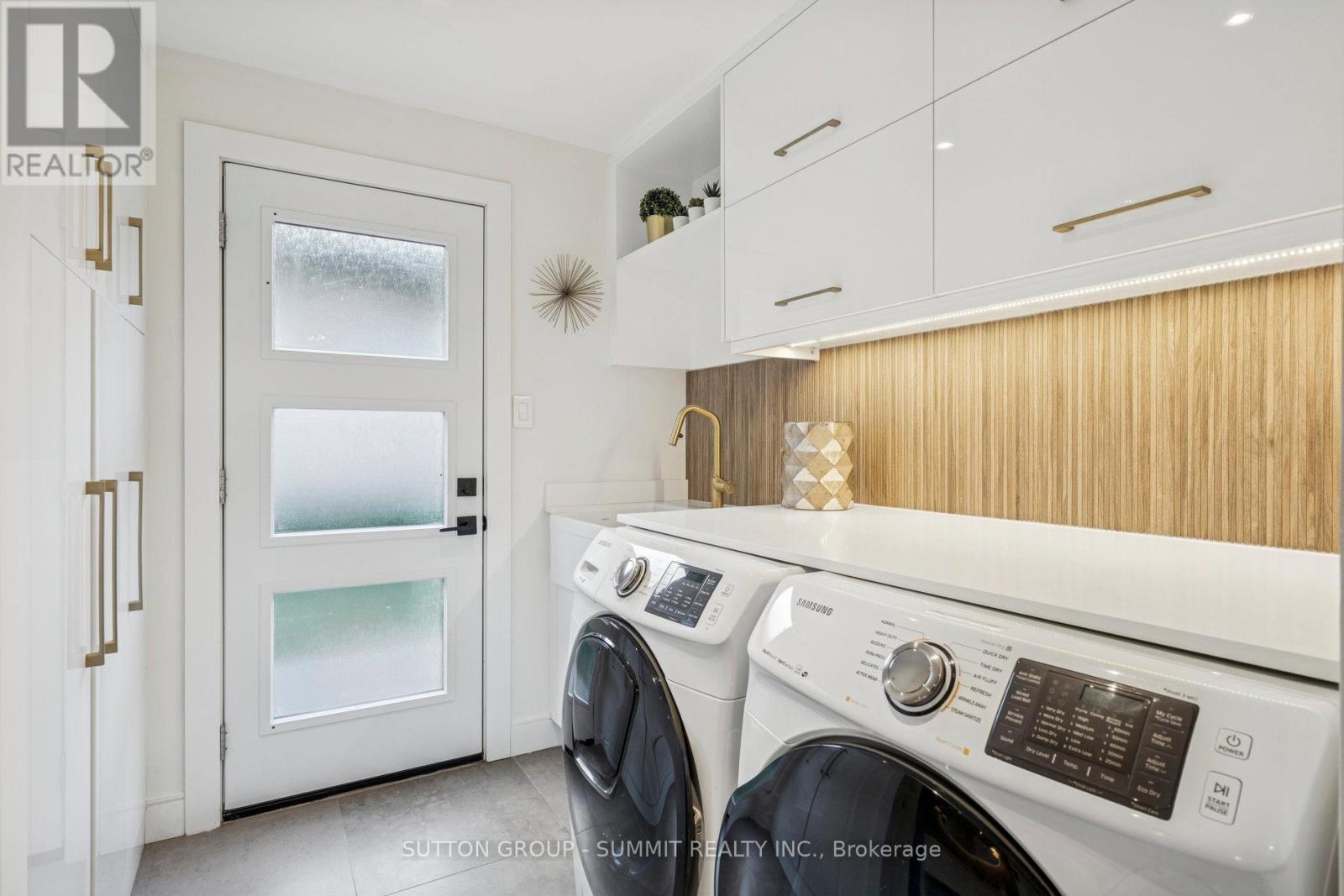1688 Missenden Crescent, Mississauga, ON - Indoor Photo Showing Laundry Room