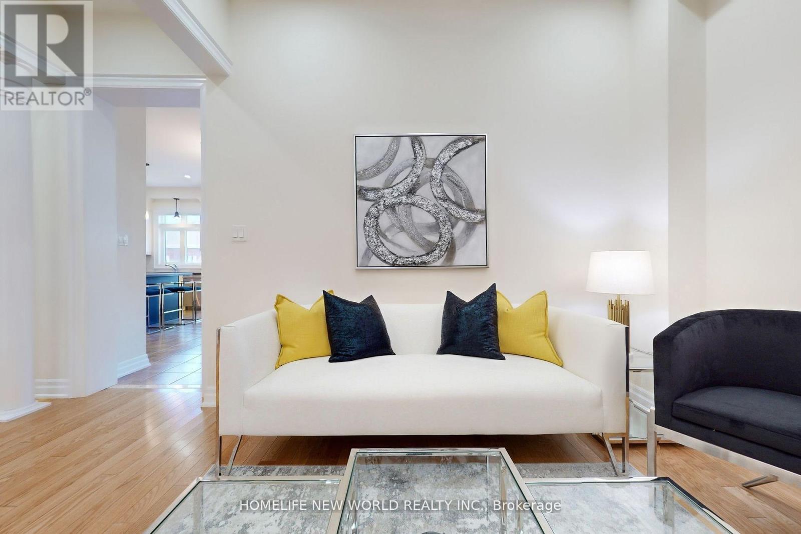 36 Strawbridge Farm Drive, Aurora, ON - Indoor