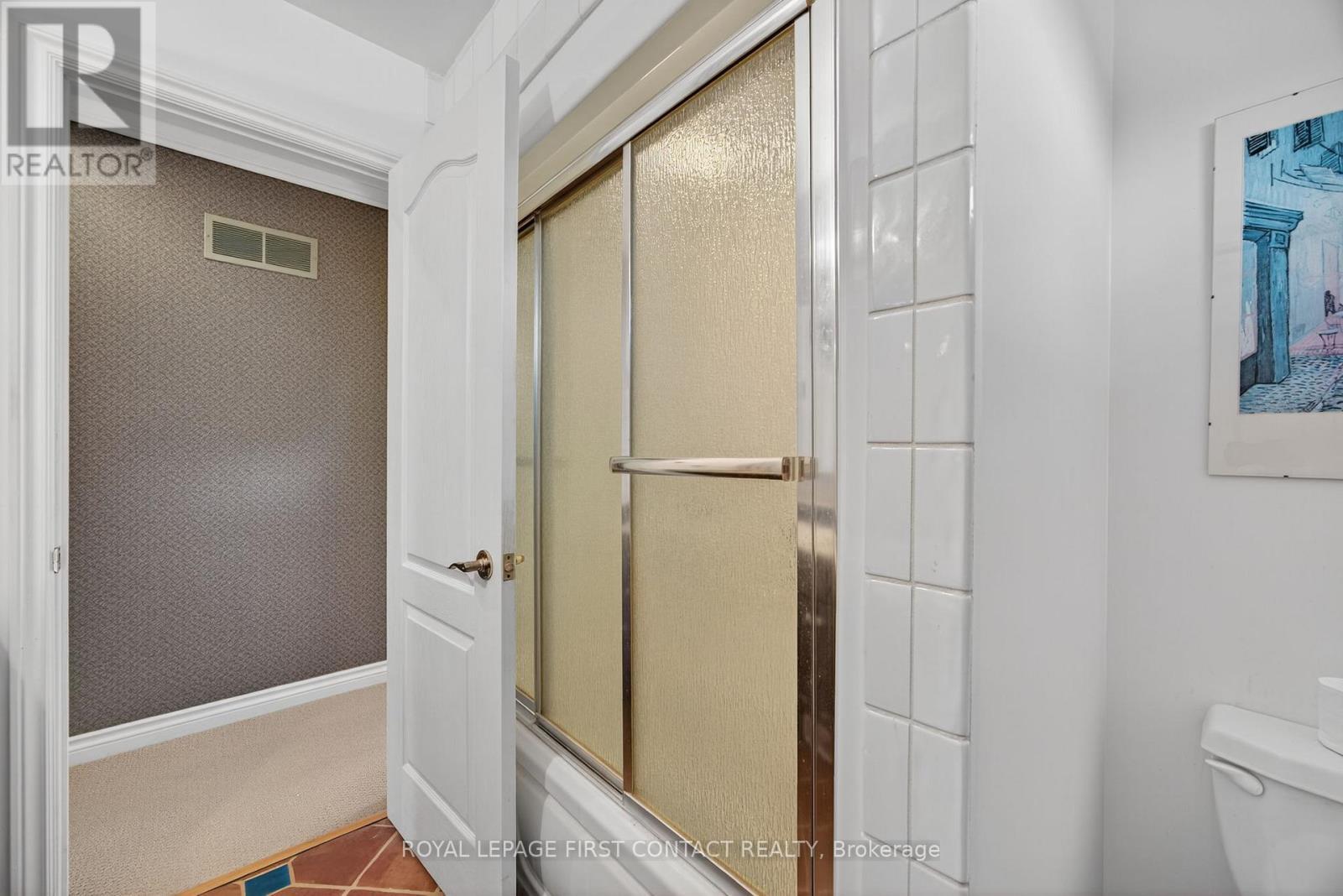 7 Maplecrest Road, Springwater, ON - Indoor