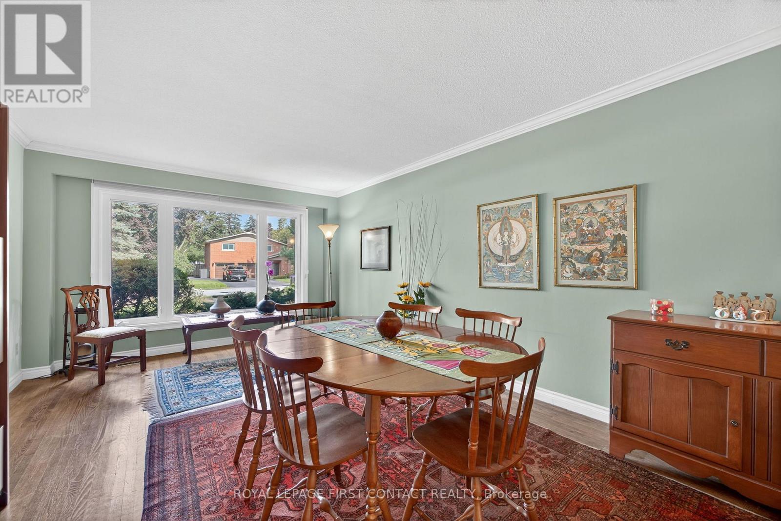 7 Maplecrest Road, Springwater, ON - Indoor Photo Showing Dining Room