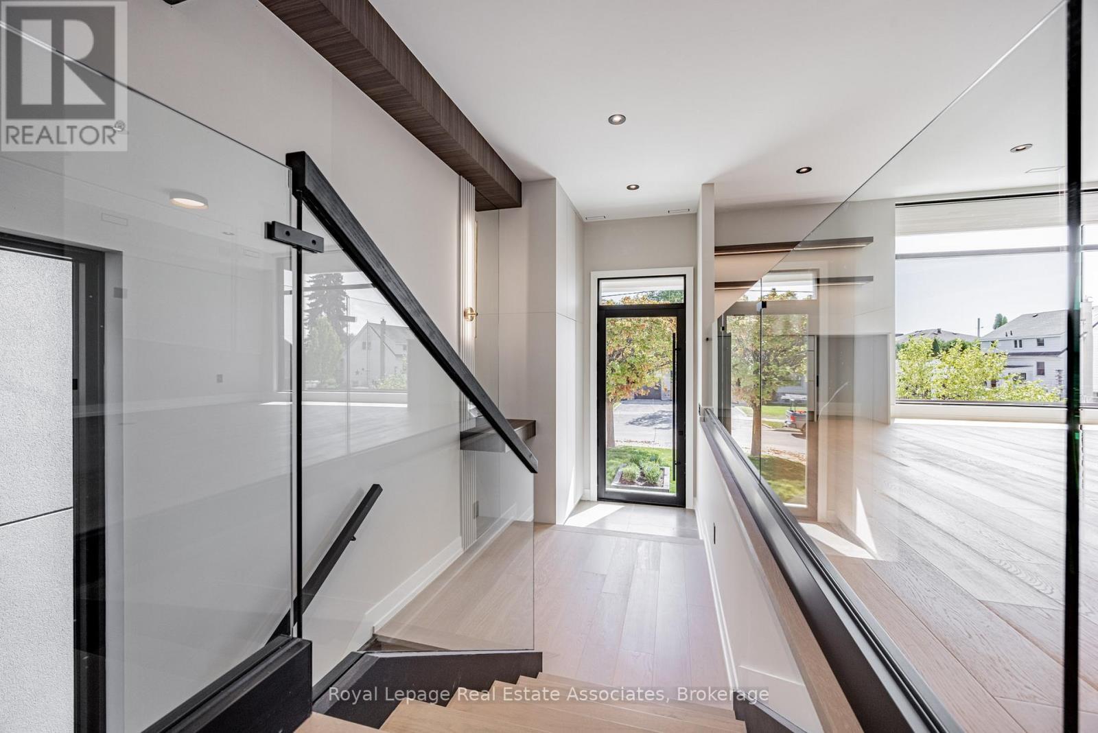 953 Halliday Avenue, Mississauga, ON - Indoor Photo Showing Other Room