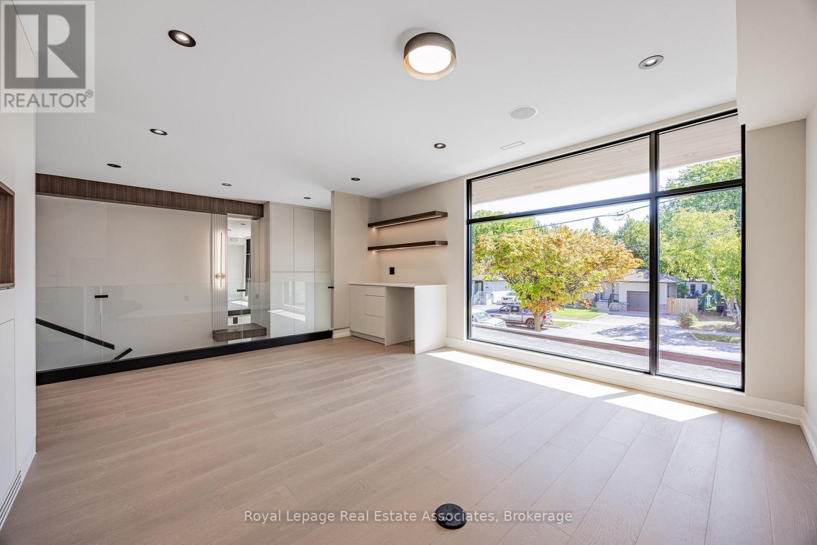 953 Halliday Avenue, Mississauga, ON - Indoor Photo Showing Other Room