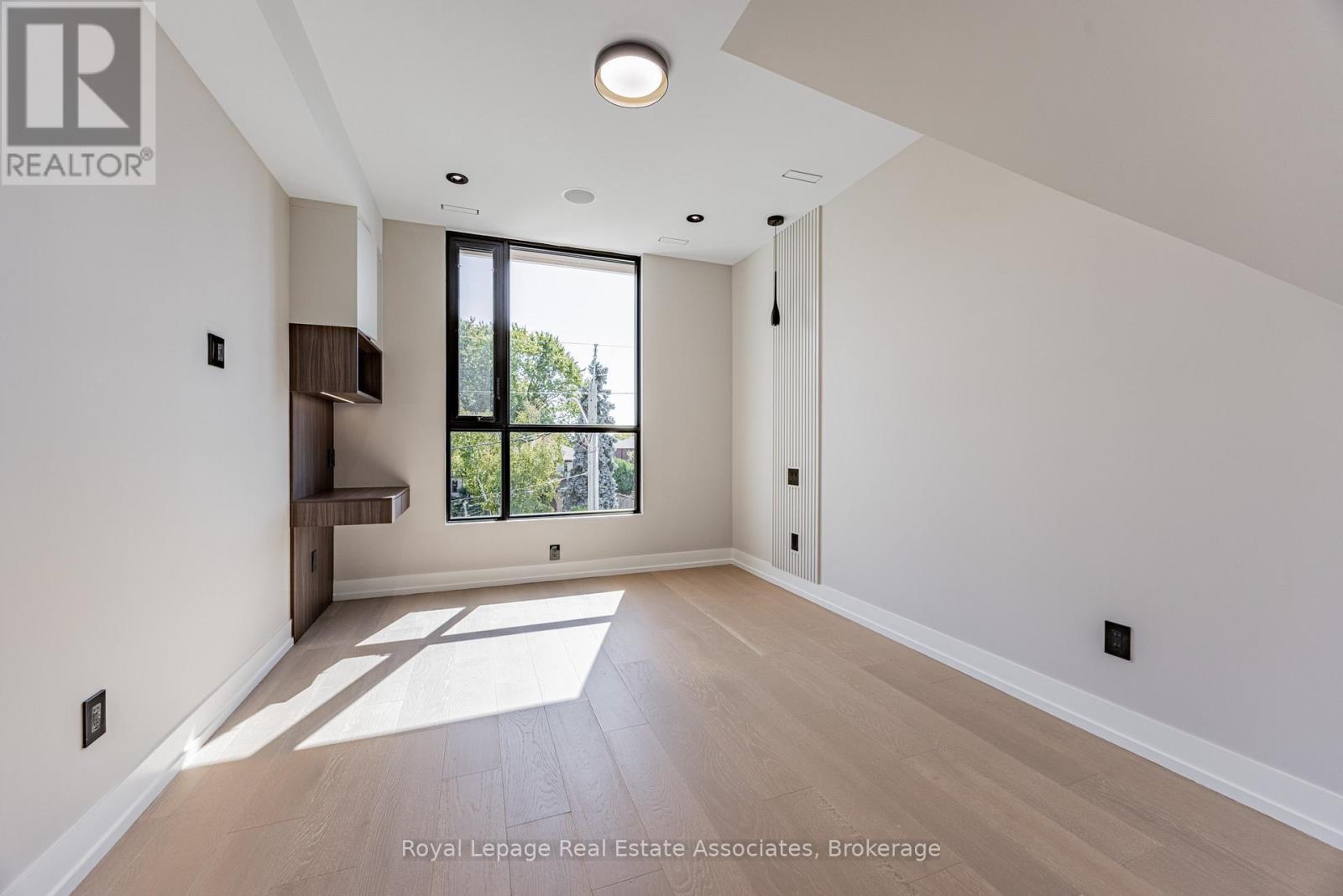 953 Halliday Avenue, Mississauga, ON - Indoor Photo Showing Other Room