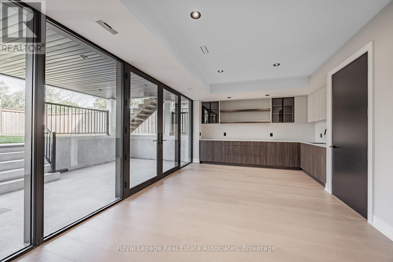 953 Halliday Avenue, Mississauga, ON - Indoor Photo Showing Other Room