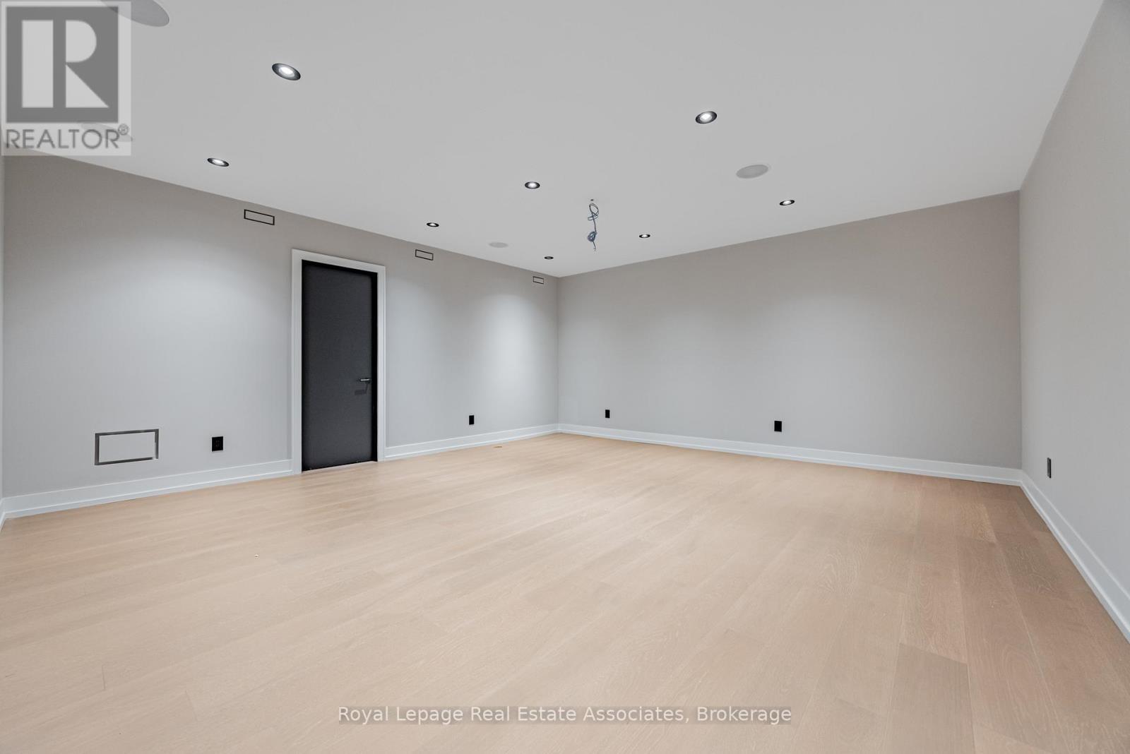 953 Halliday Avenue, Mississauga, ON - Indoor Photo Showing Other Room