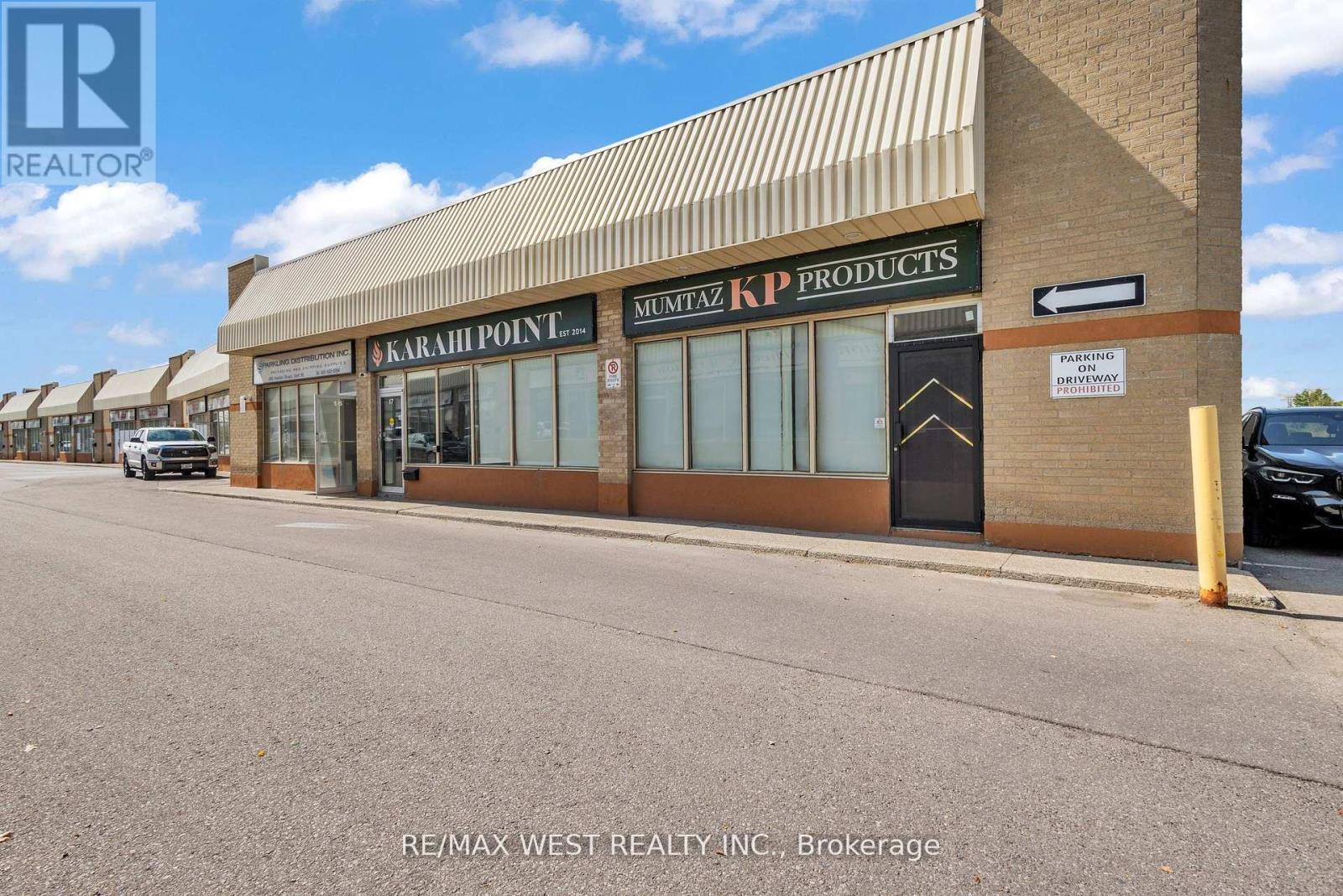 17&18 - 418 Hanlan Road, Vaughan, ON