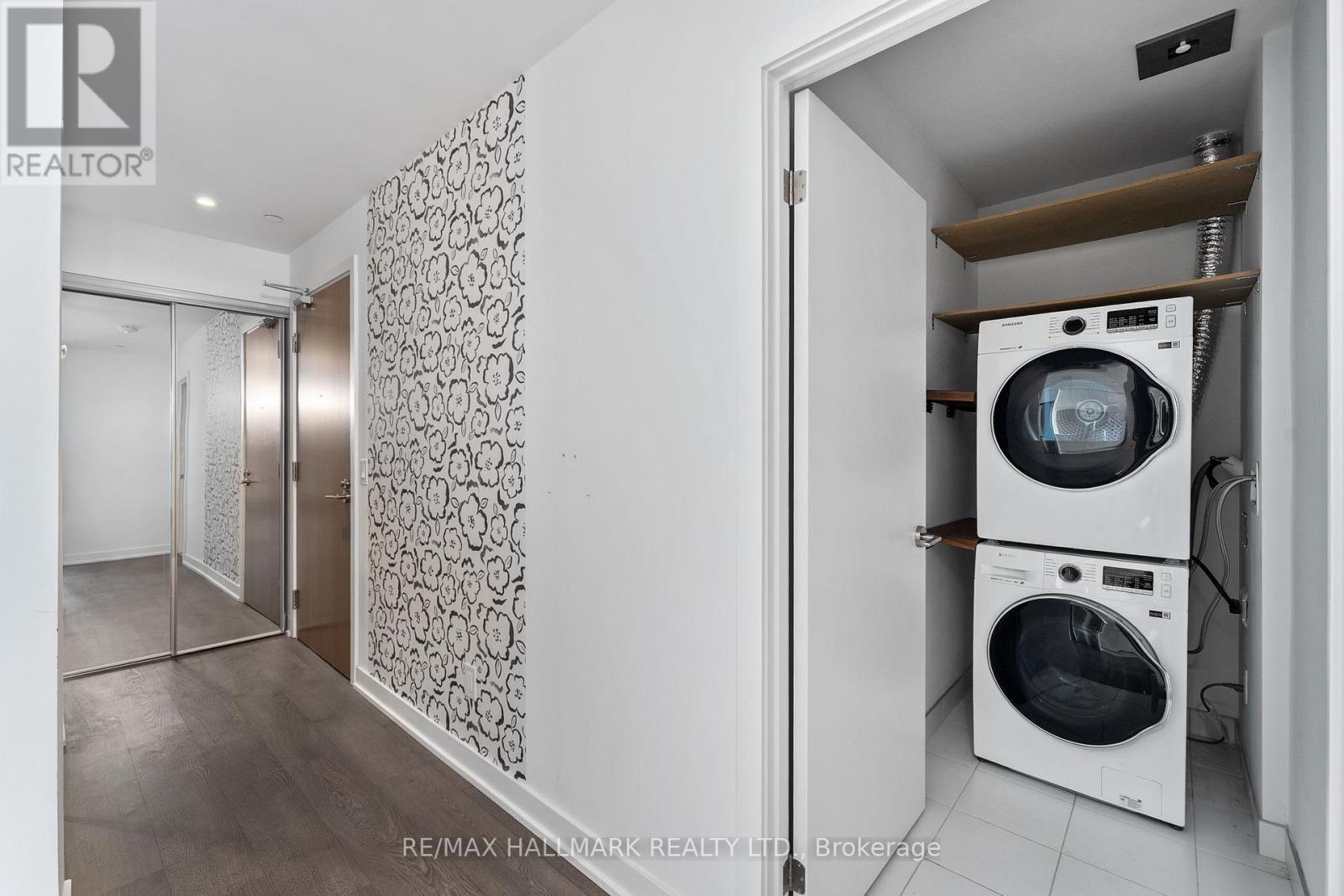 3807 - 1928 Lakeshore Boulevard W, Toronto, ON - Indoor Photo Showing Laundry Room