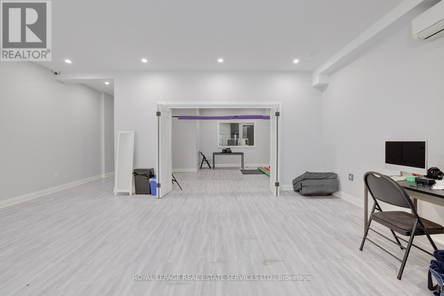 894 College Street, Toronto, ON