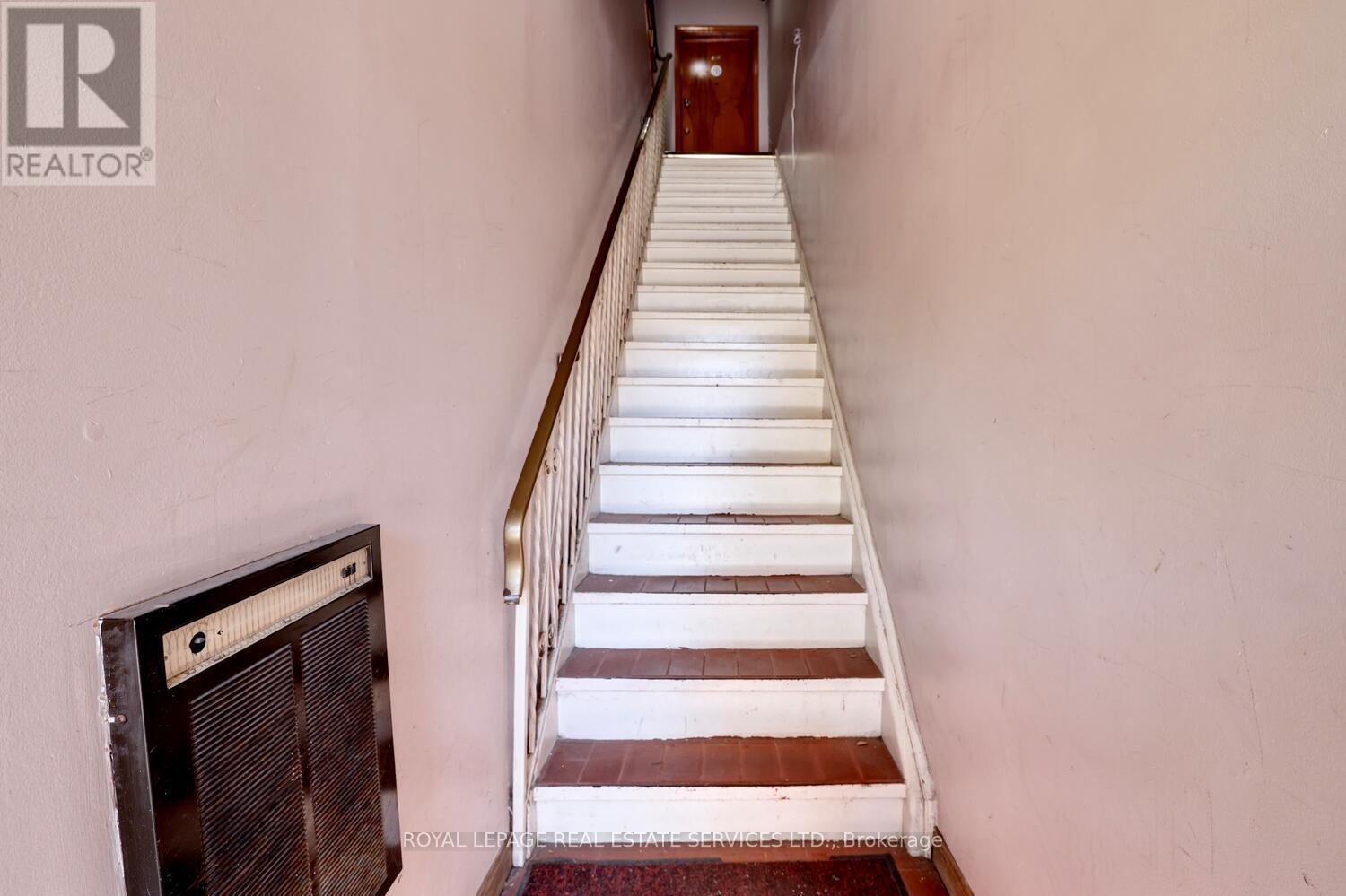 894 College Street, Toronto, ON