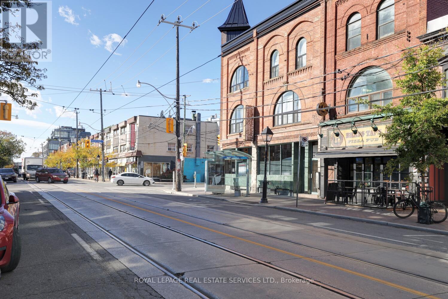 894 College Street, Toronto, ON