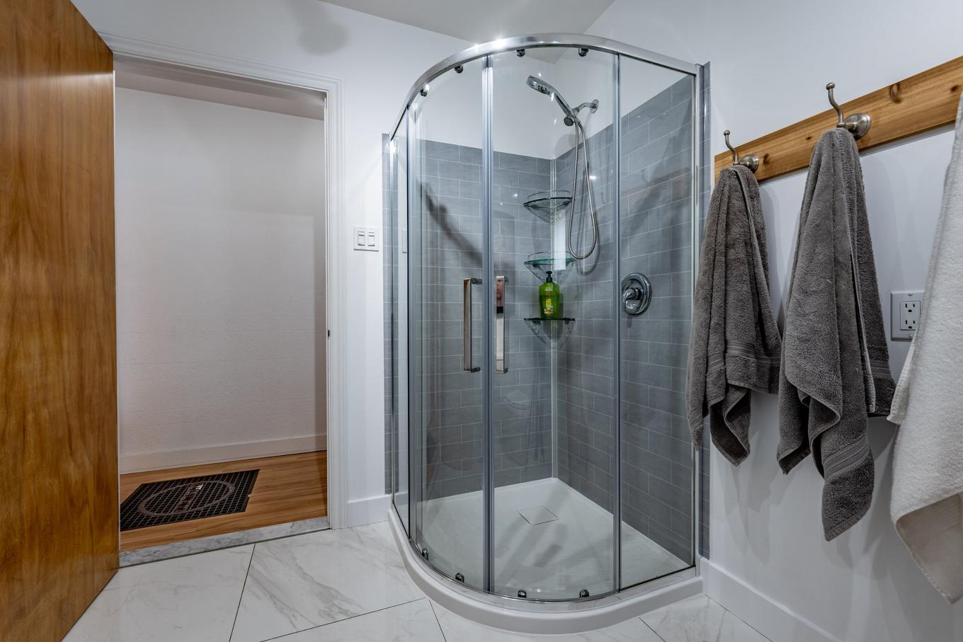 Salle de bains - 235 Rue De La Madone, Trois-Rivières, QC - Indoor Photo Showing Bathroom