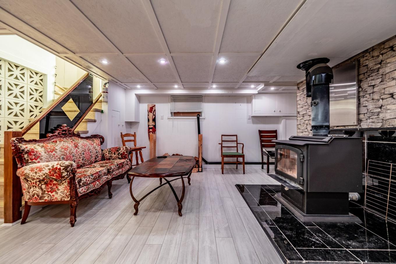 Salle familiale - 235 Rue De La Madone, Trois-Rivières, QC - Indoor